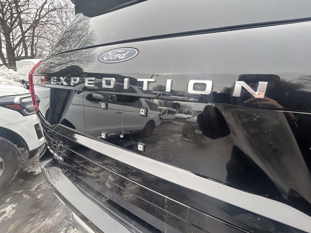 2025 Ford Expedition Max Platinum 4x4