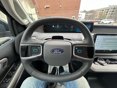 2025 Ford Expedition Active 4x4