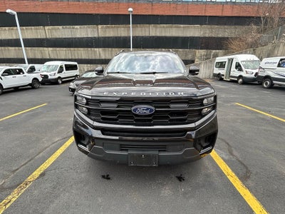 2025 Ford Expedition Active 4x4