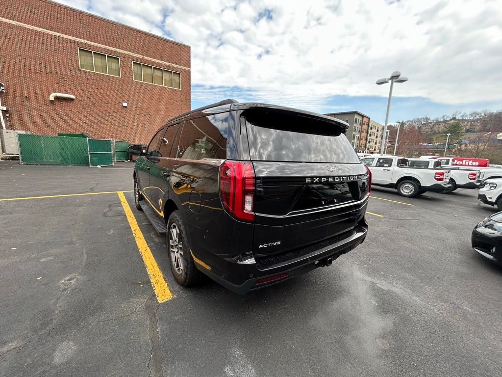 2025 Ford Expedition Active 4x4