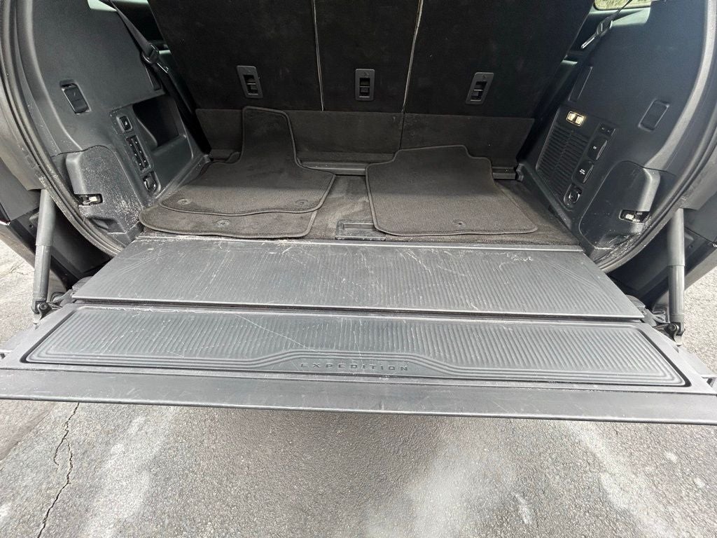 2025 Ford Expedition Active 4x4