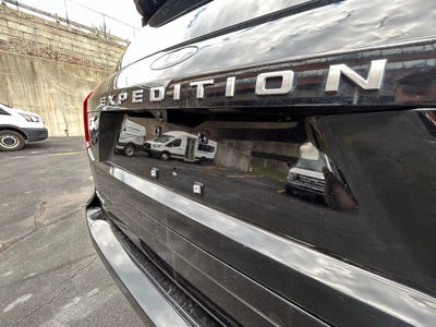 2025 Ford Expedition Active 4x4