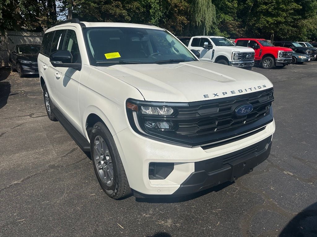 2026 Ford Expedition Active