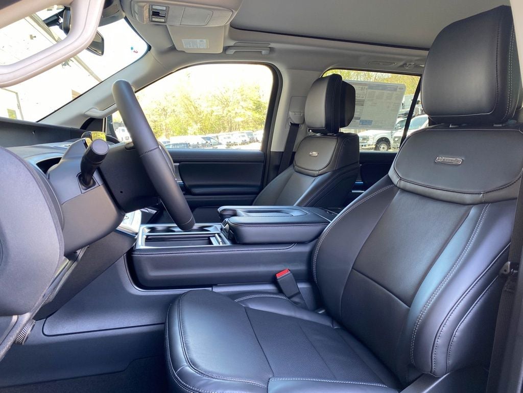 2026 Ford Expedition Platinum®