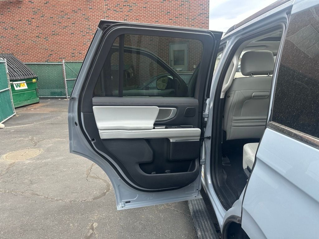 2025 Ford Expedition Platinum 4x4 M/Roof Nav.