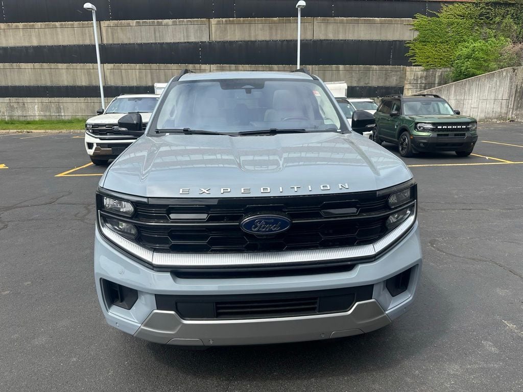 2025 Ford Expedition Platinum 4x4 M/Roof Nav.
