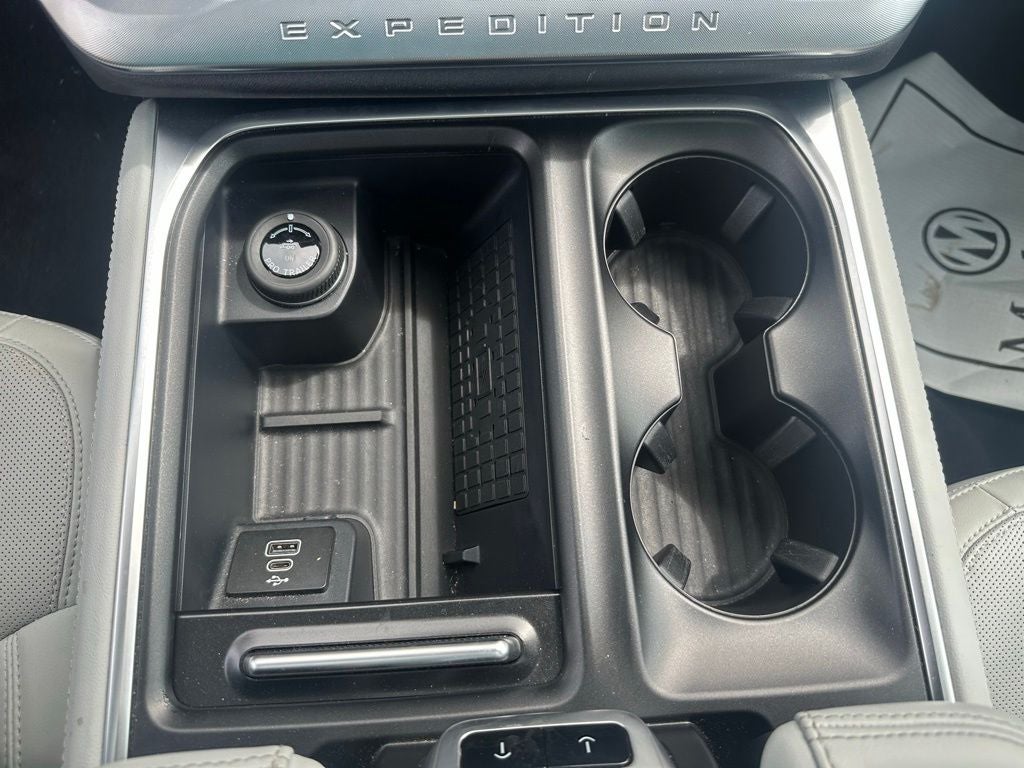 2025 Ford Expedition Platinum 4x4 M/Roof Nav.