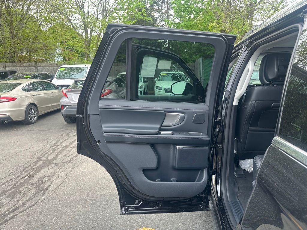 2026 Ford Expedition Platinum®