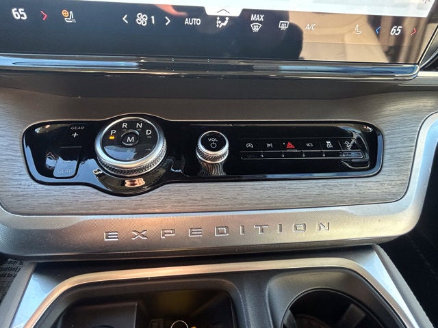 2025 Ford Expedition Platinum 4x4 M/Roof