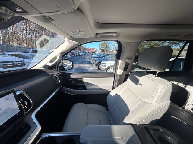 2025 Ford Expedition Platinum 4x4 M/Roof