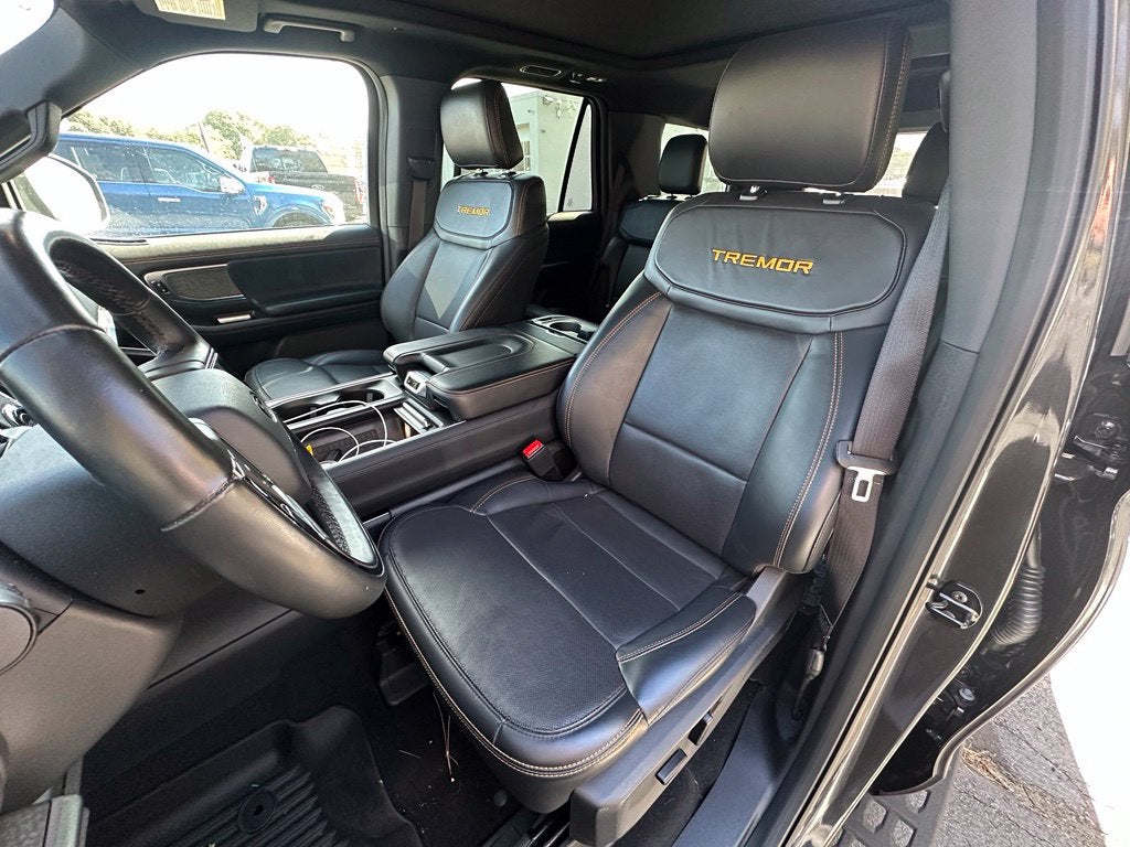 2025 Ford Expedition Tremor Demo