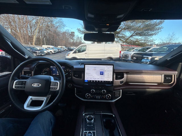 2024 Ford Expedition Limited 4x4 M/Roof Nav.