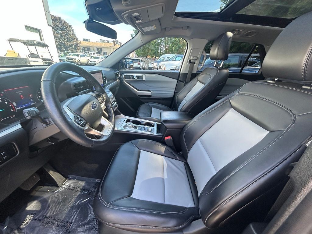 2023 Ford Explorer XLT 4WD M/ROOF Nav.