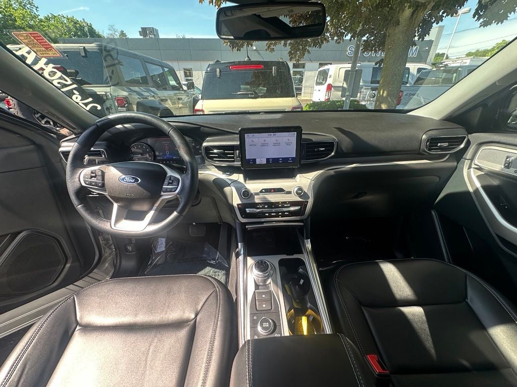 2023 Ford Explorer XLT 4WD M/Roof Nav.