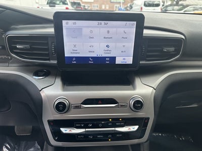 2022 Ford Explorer XLT 4wd M/Roof