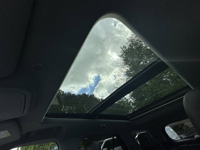 2022 Ford Explorer XLT 4wd M/Roof