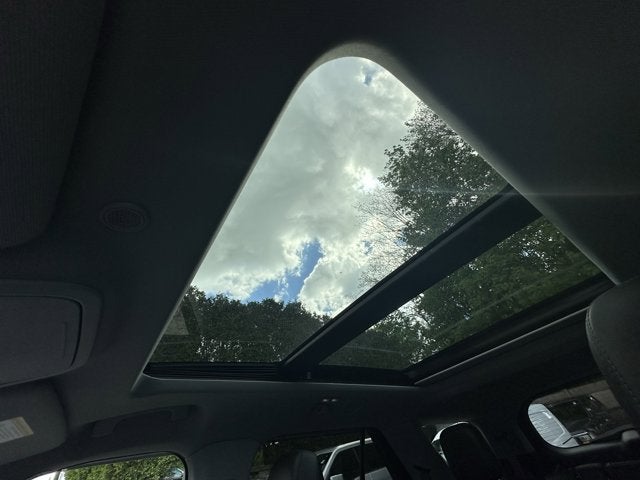 2022 Ford Explorer XLT 4wd M/Roof