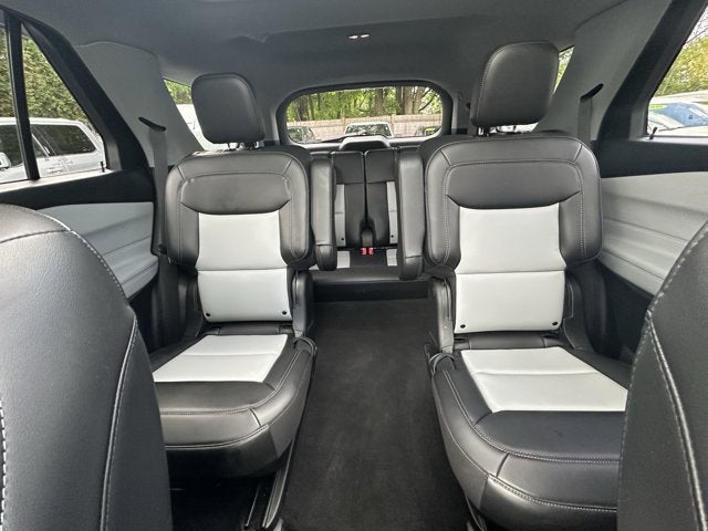 2022 Ford Explorer XLT 4wd M/Roof