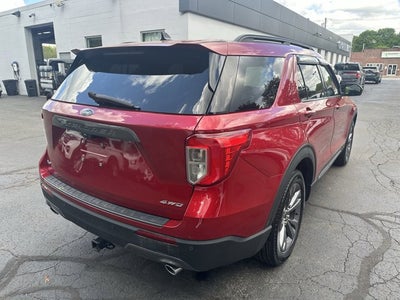 2022 Ford Explorer XLT 4wd M/Roof