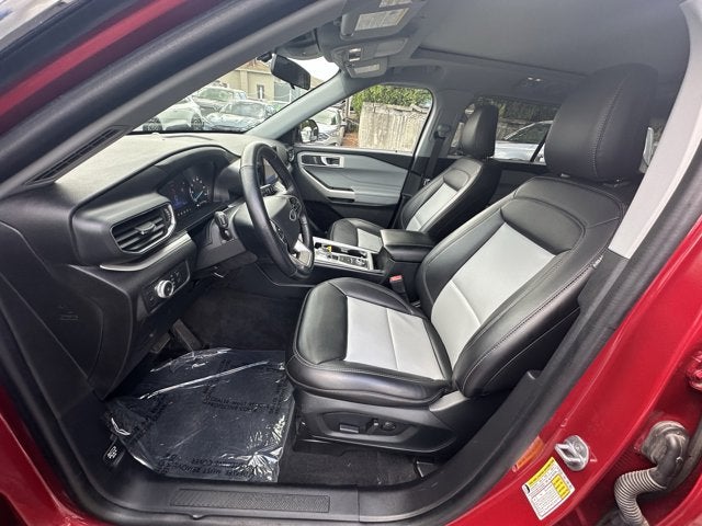 2022 Ford Explorer XLT 4wd M/Roof