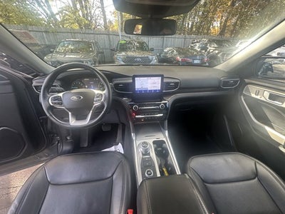 2022 Ford Explorer Limited 4WD M/Roof