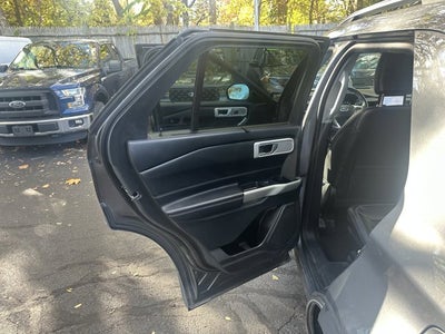 2022 Ford Explorer Limited 4WD M/Roof