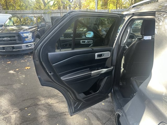 2022 Ford Explorer Limited 4WD M/Roof