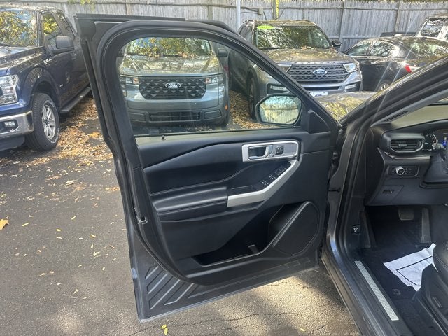 2022 Ford Explorer Limited 4WD M/Roof