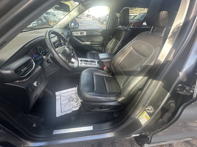 2022 Ford Explorer Limited 4WD M/Roof