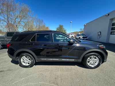2025 Ford Explorer Active 4WD