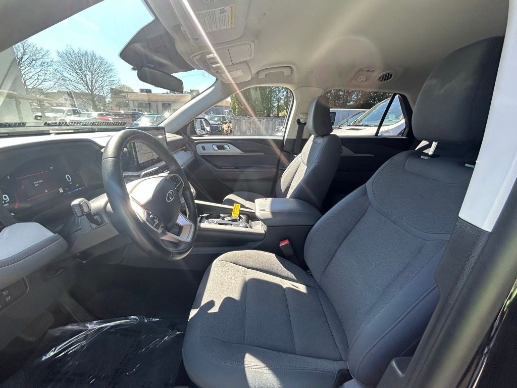 2025 Ford Explorer Active 4WD