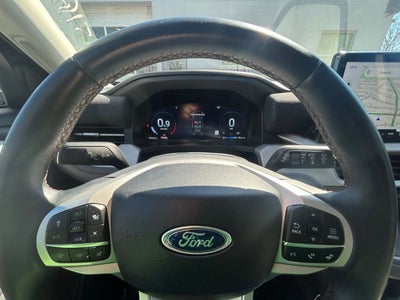 2025 Ford Explorer Active 4WD