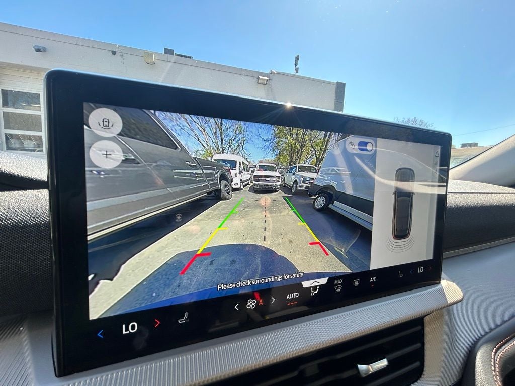 2025 Ford Explorer Active 4WD