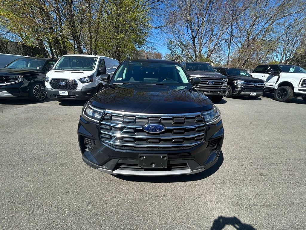 2025 Ford Explorer Active 4WD