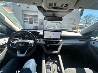 2025 Ford Explorer Active 4WD