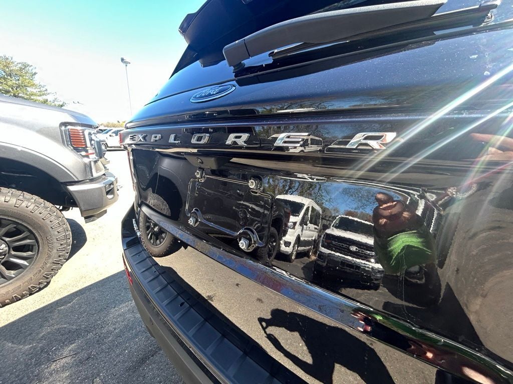 2025 Ford Explorer Active 4WD