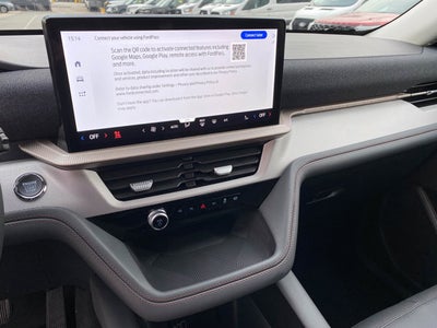 2026 Ford Explorer Active 4WD