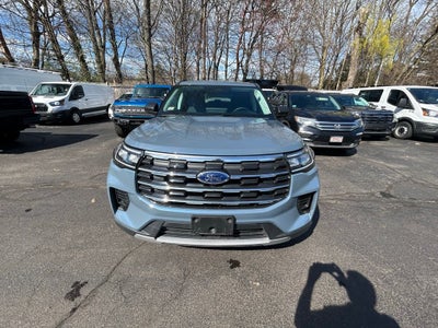 2025 Ford Explorer Active 4WD