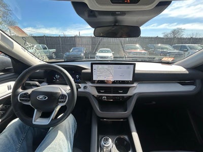 2025 Ford Explorer Active 4WD