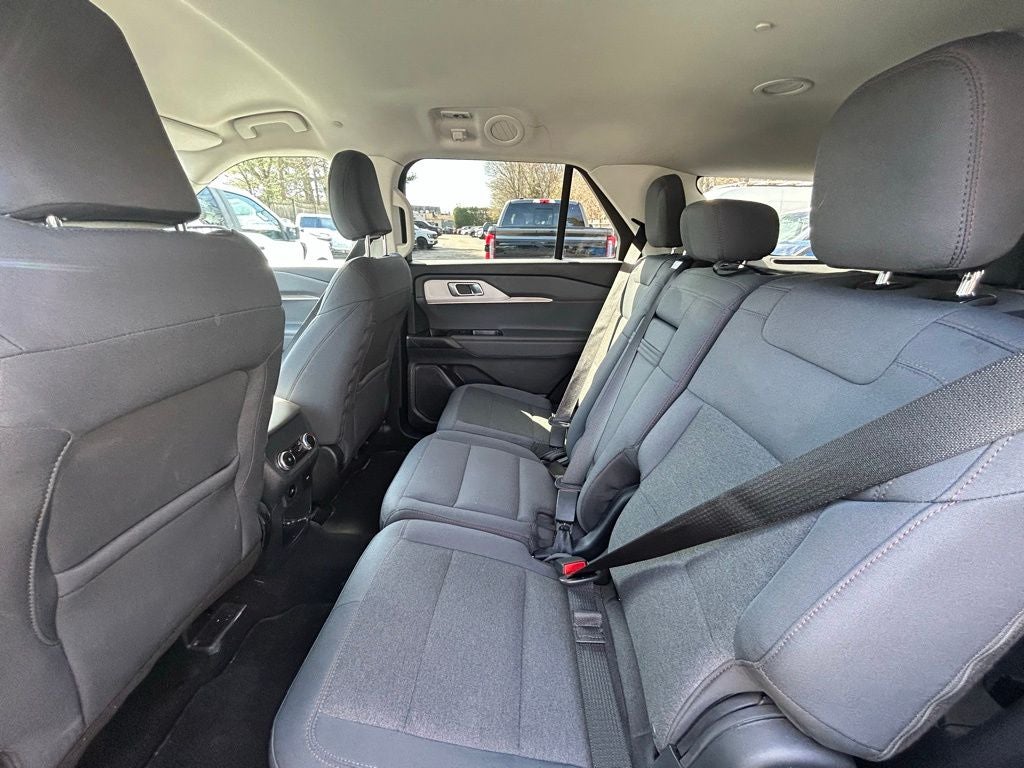 2025 Ford Explorer Active 4WD
