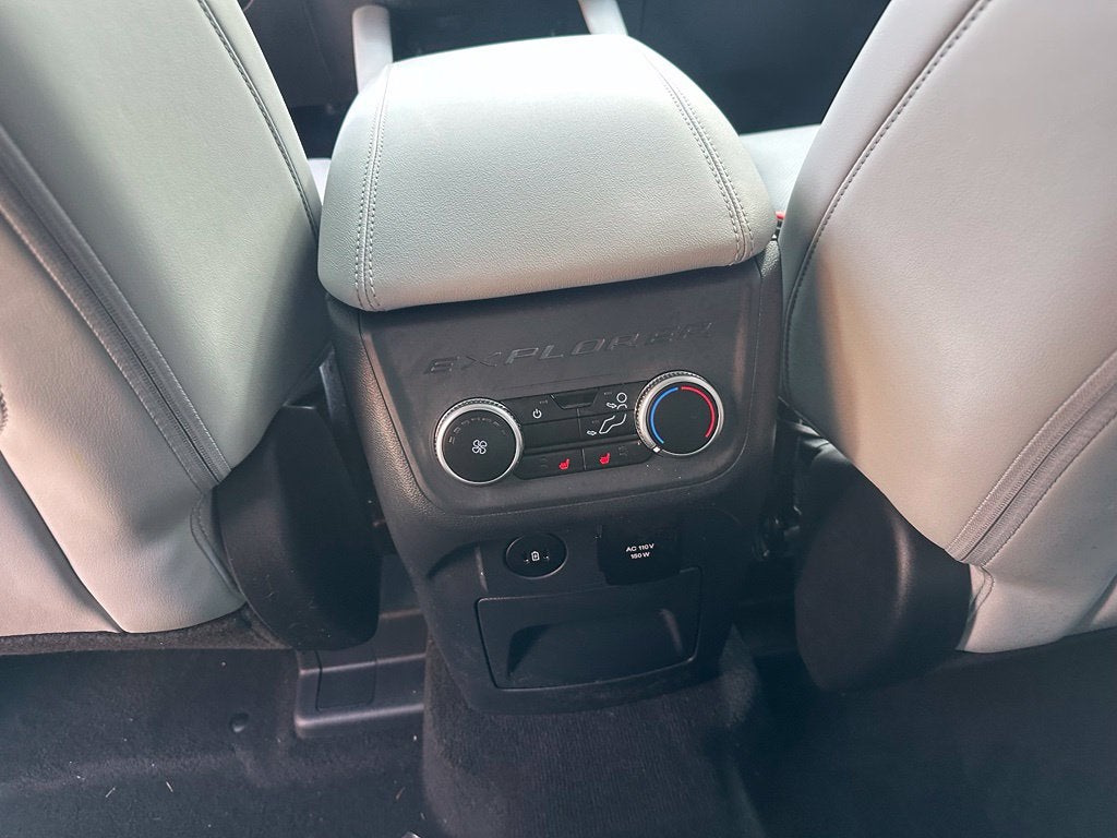 2026 Ford Explorer Platinum 4WD