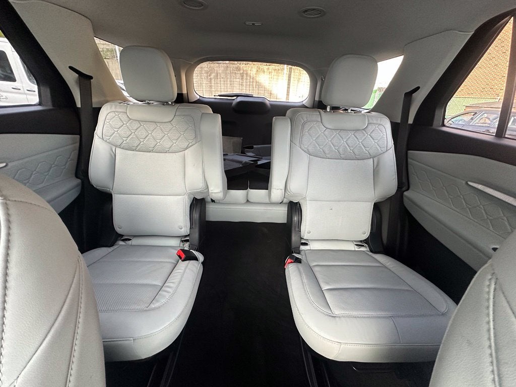 2026 Ford Explorer Platinum 4WD