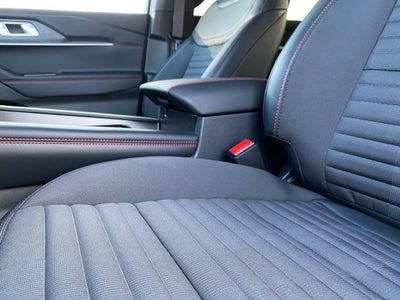 2026 Ford Explorer ST-Line 4WD