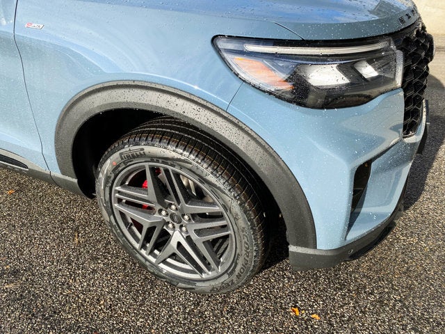 2026 Ford Explorer ST-Line 4WD