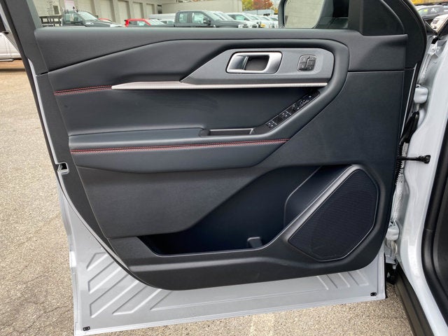 2026 Ford Explorer ST-Line 4WD