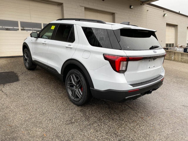 2026 Ford Explorer ST-Line 4WD
