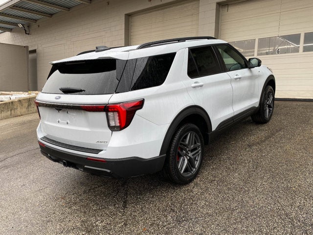 2026 Ford Explorer ST-Line 4WD