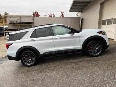 2026 Ford Explorer ST-Line 4WD