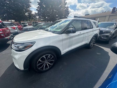 2025 Ford Explorer ST-Line