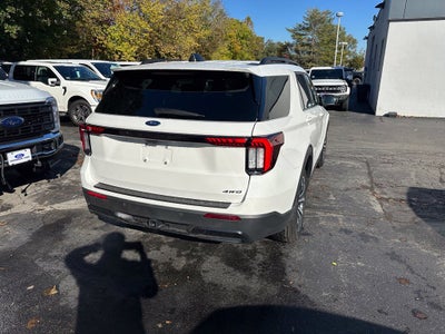 2026 Ford Explorer ST-Line M/Roof